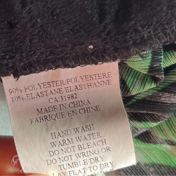 Minkas Multi Pattern Tunic Size Medium - Picture 7 of 7